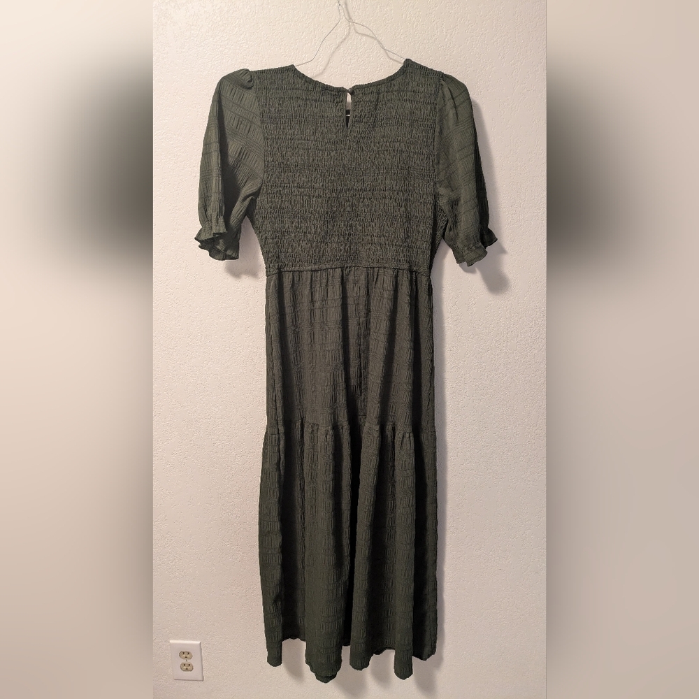 SHEIN Green Smocked Puff Sleeve Midi Dress - Picture 3 of 6